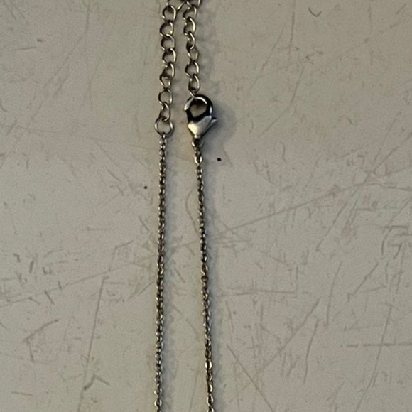 Hearts Necklace - Picture 3 of 4